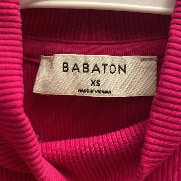 SOLD Aritzia Babaton Top - Picture 2 of 3